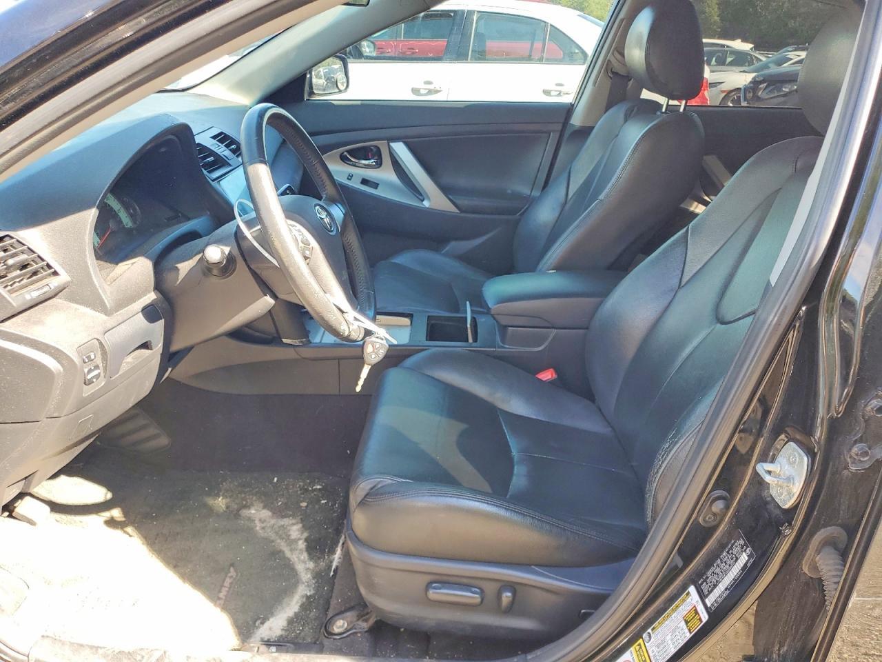 2009 TOYOTA CAMRY SE — Фото 7 из 12