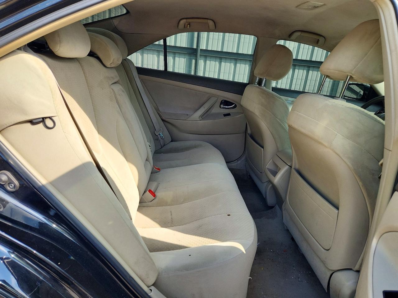 2009 TOYOTA CAMRY LE — Фото 10 из 13