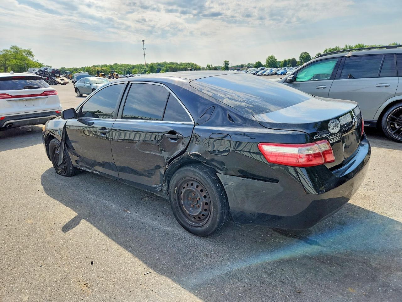 2009 TOYOTA CAMRY LE — Фото 2 из 13