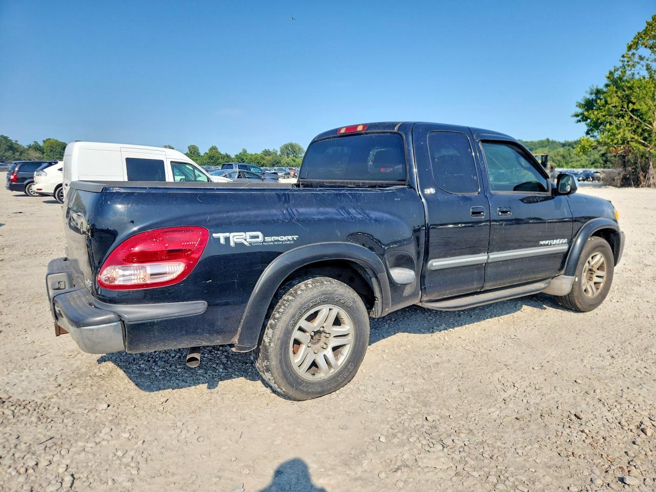2003 TOYOTA TUNDRA SR5 — Фото 3 из 12