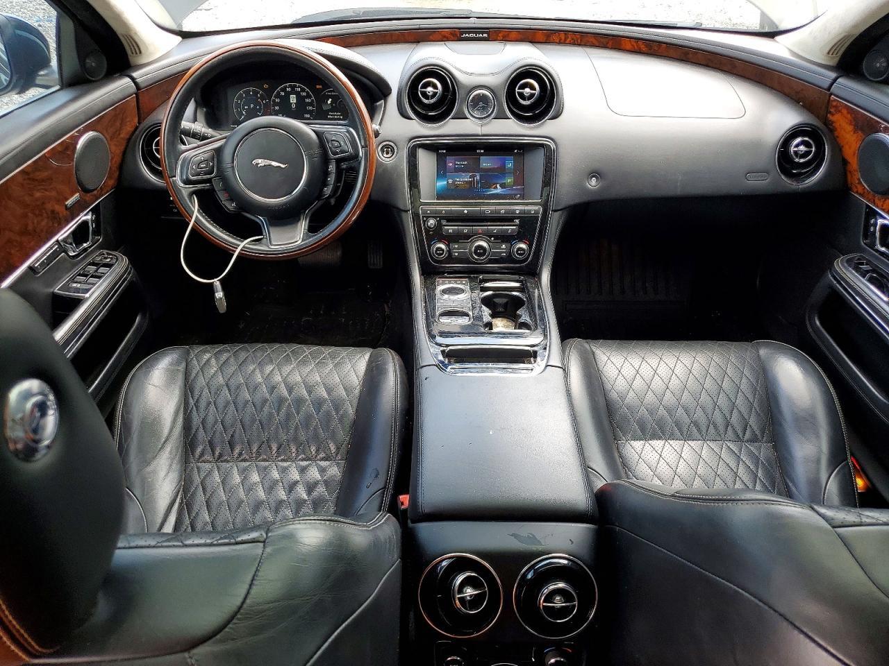 2016 JAGUAR XJL PORTFOLIO — Фото 8 из 12