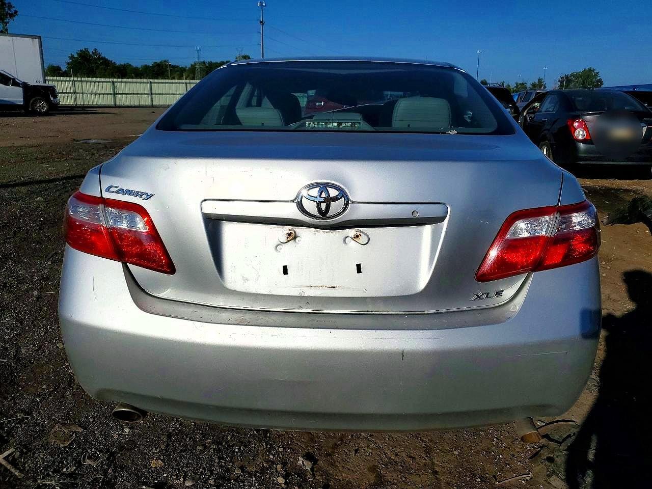 2009 TOYOTA CAMRY XLE V6 — Фото 6 из 12