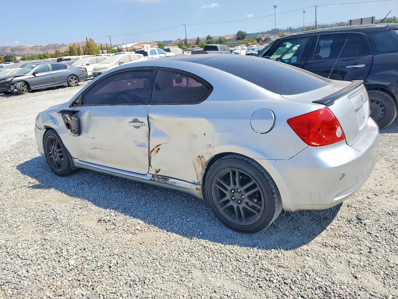 JTKDE177260128916 2006 SCION TC photo no. 2