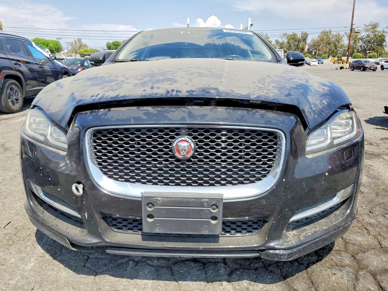 2016 JAGUAR XJ — Фото 5 из 12