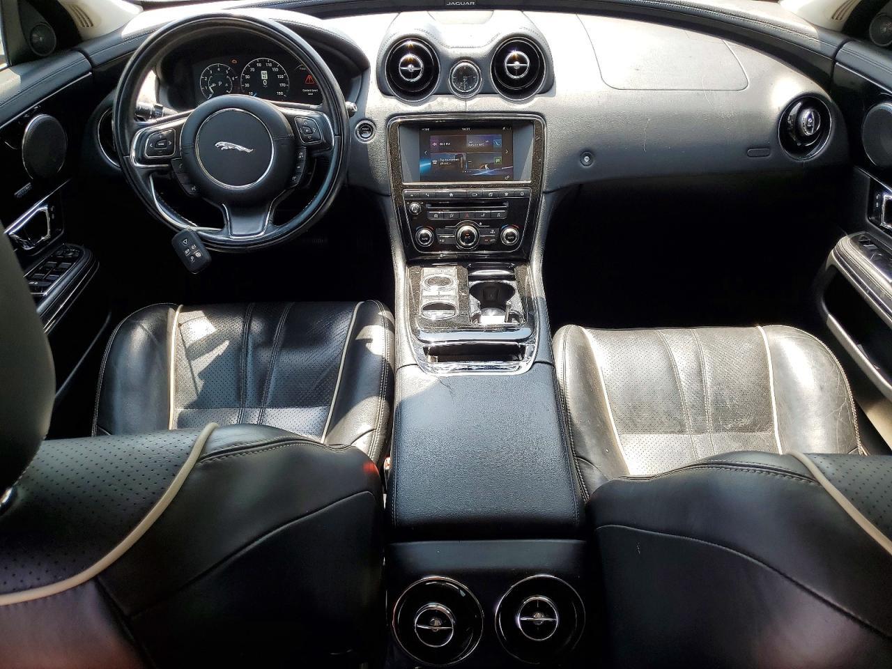 2016 JAGUAR XJ — Фото 8 из 12