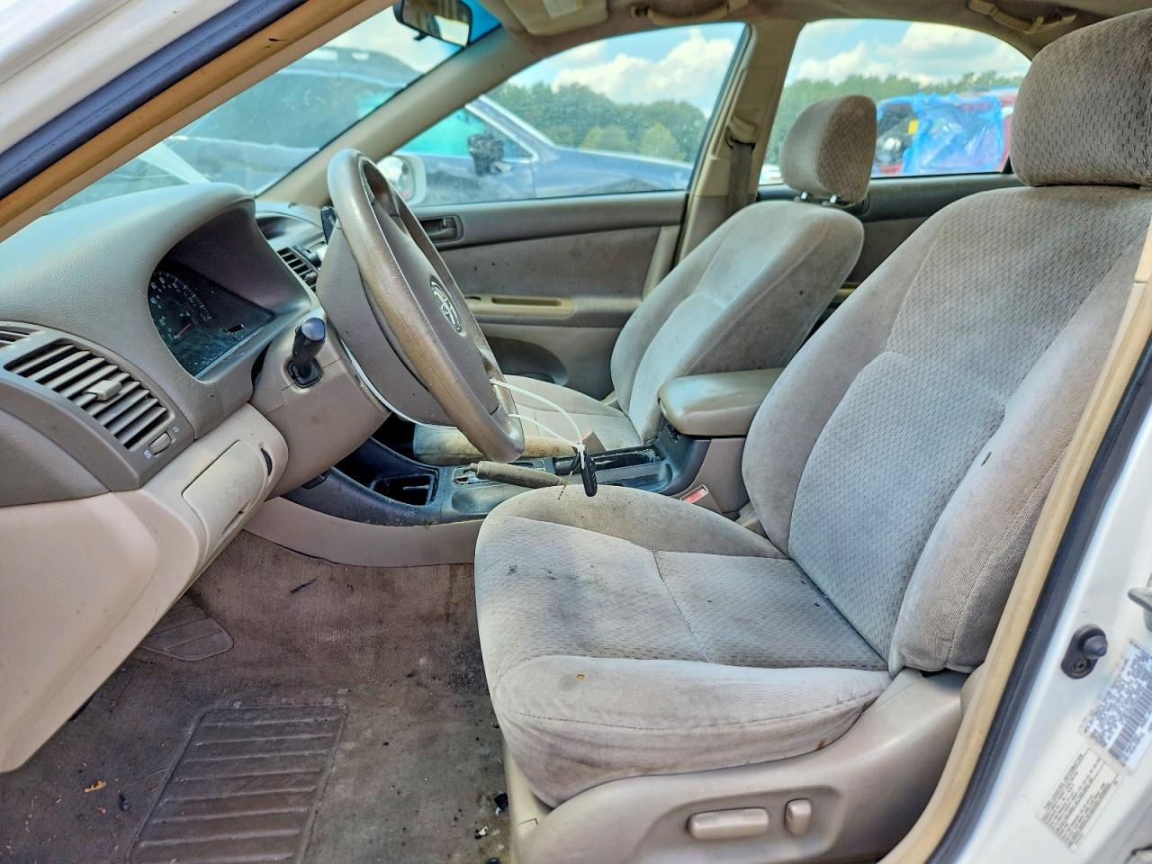 2003 TOYOTA CAMRY LE — Фото 7 из 12