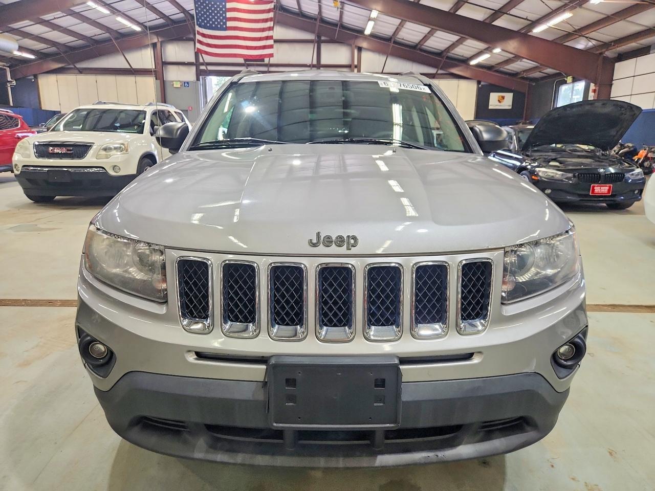 2016 JEEP COMPASS SPORT — Фото 5 из 13
