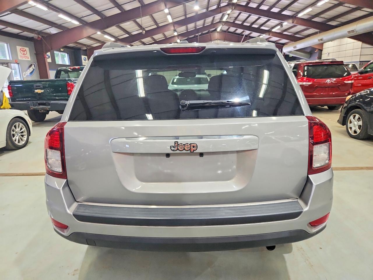 2016 JEEP COMPASS SPORT — Фото 6 из 13