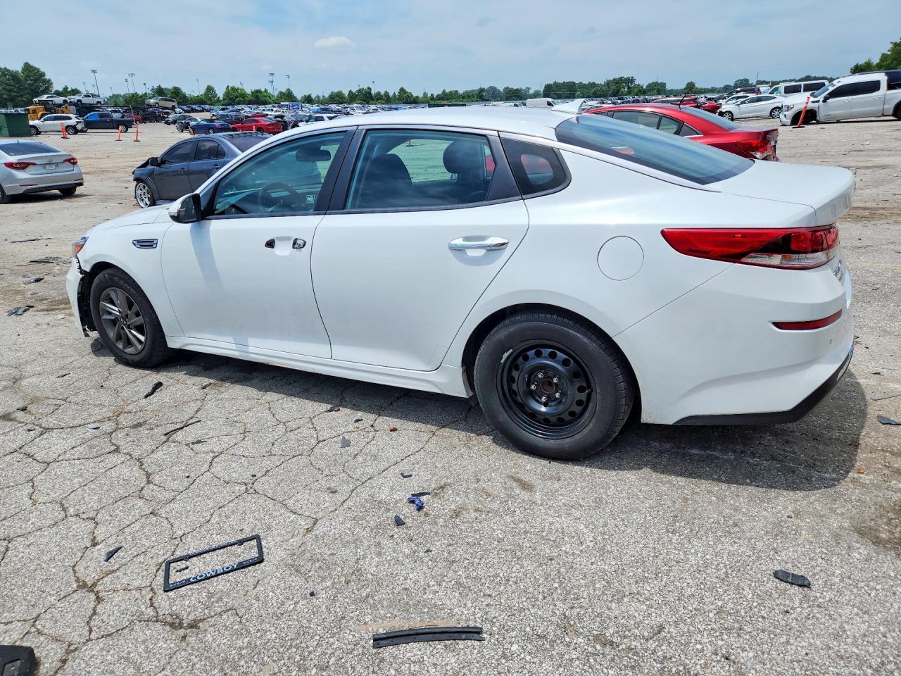 2020 KIA OPTIMA LX — Фото 2 из 12