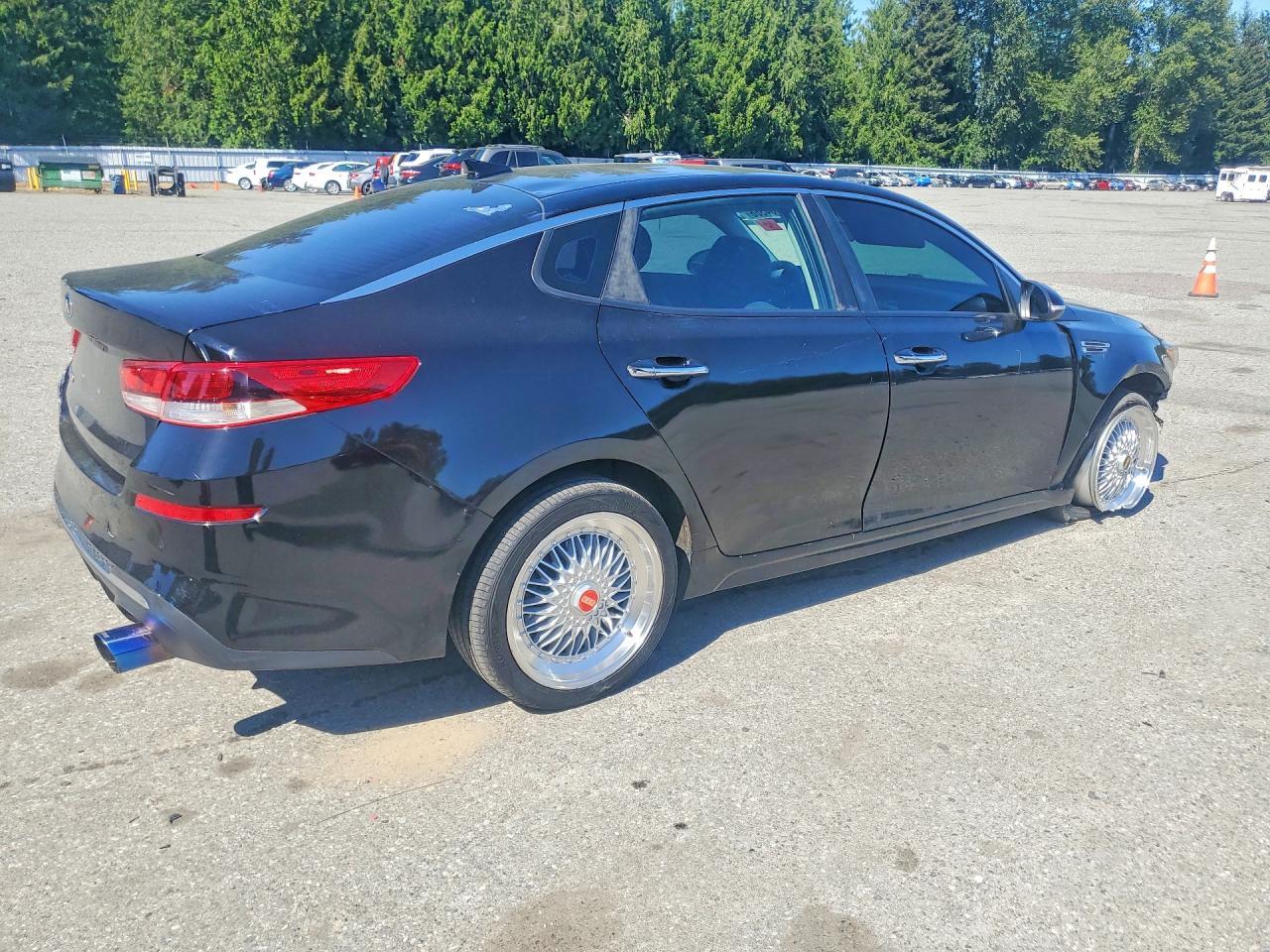 2020 KIA OPTIMA LX — Фото 3 из 12