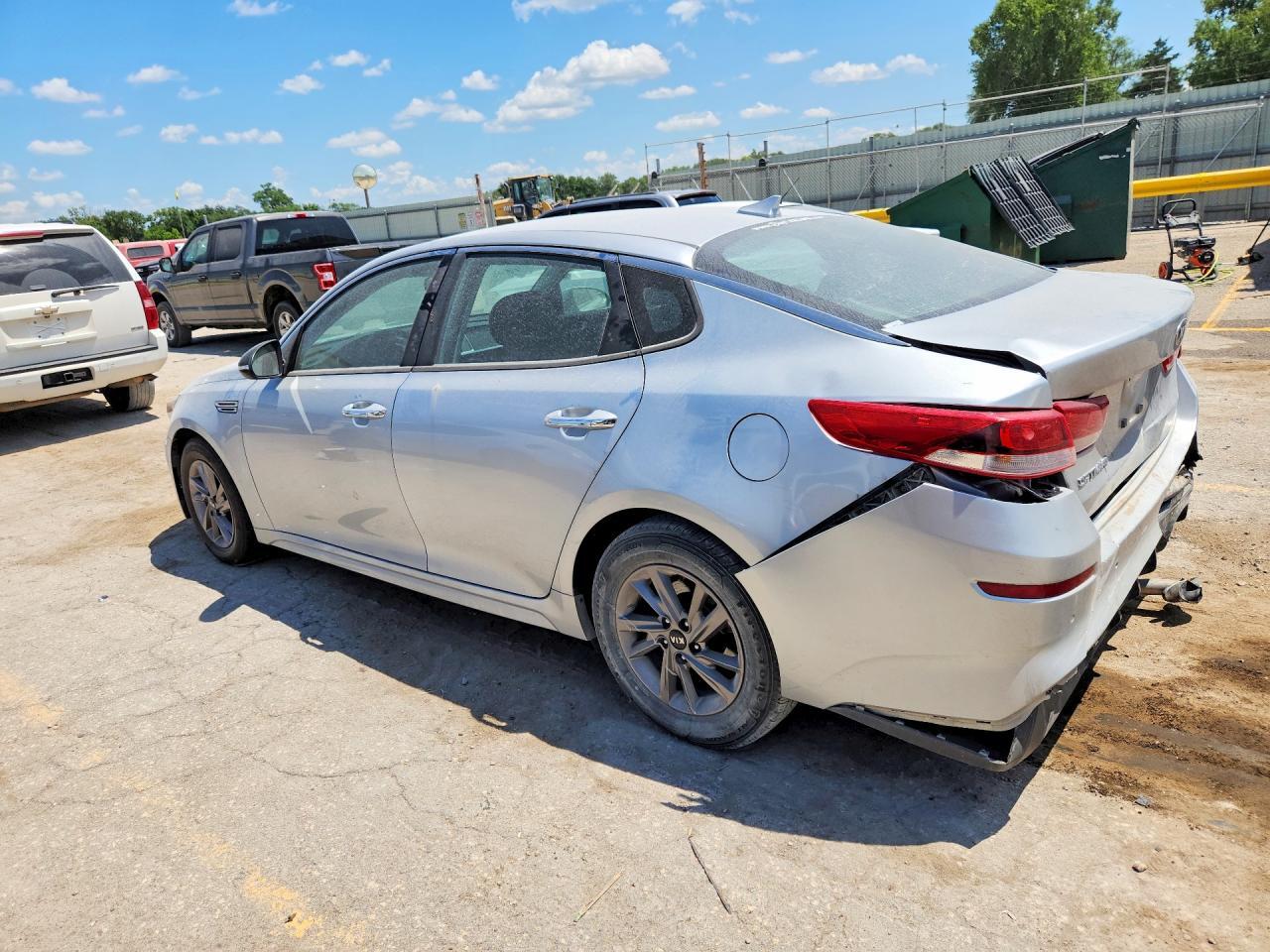 2020 KIA OPTIMA LX — Фото 2 из 12