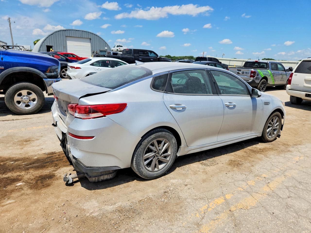 2020 KIA OPTIMA LX — Фото 3 из 12
