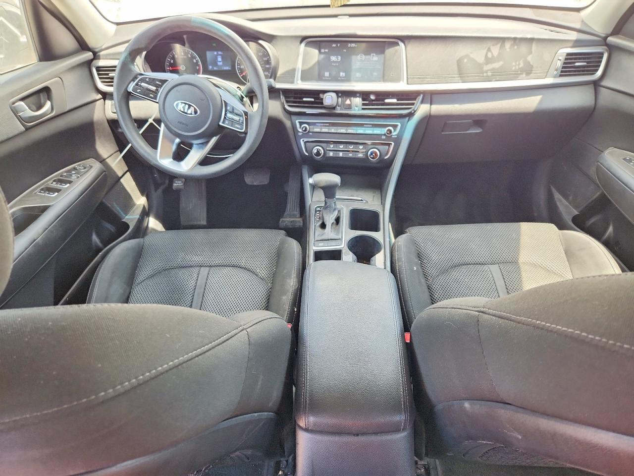 2020 KIA OPTIMA LX — Фото 8 из 12