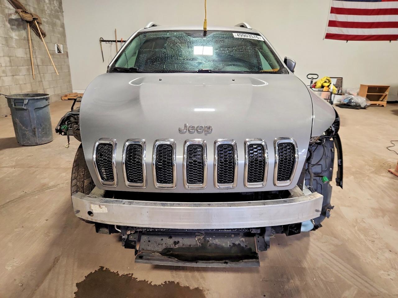 2016 JEEP CHEROKEE LATITUDE — Фото 5 из 14