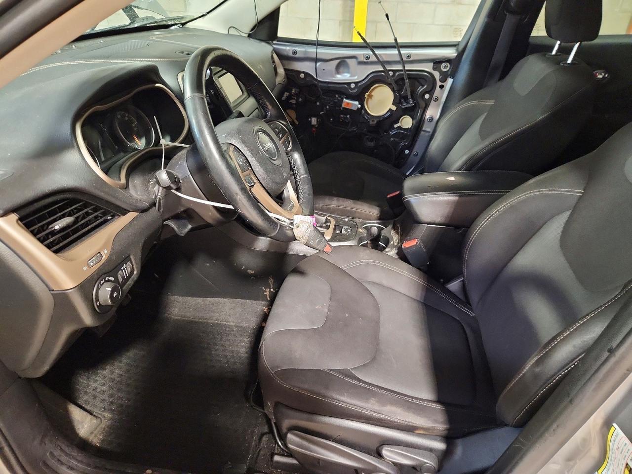 2016 JEEP CHEROKEE LATITUDE — Фото 7 из 14