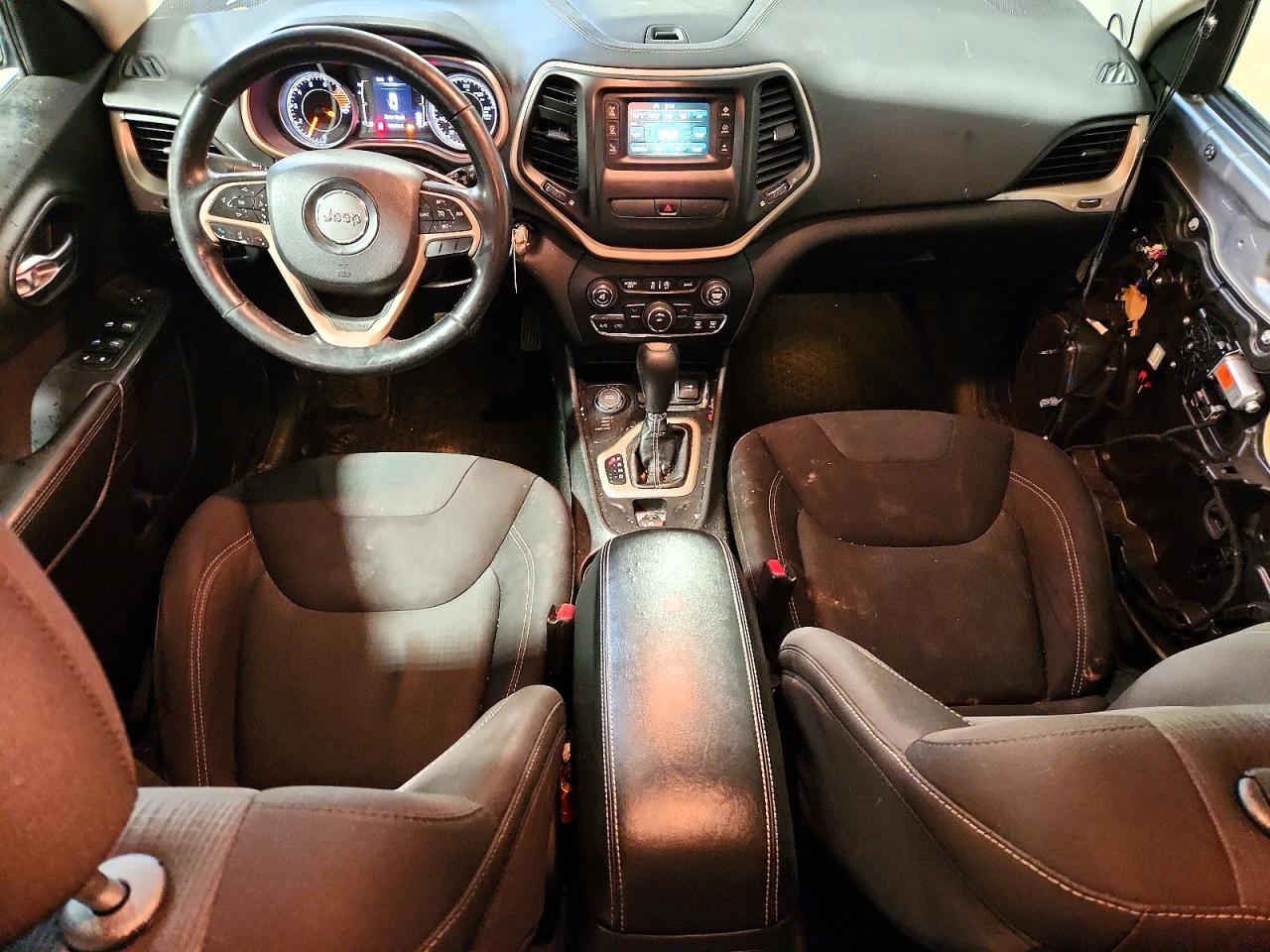 2016 JEEP CHEROKEE LATITUDE — Фото 8 из 14