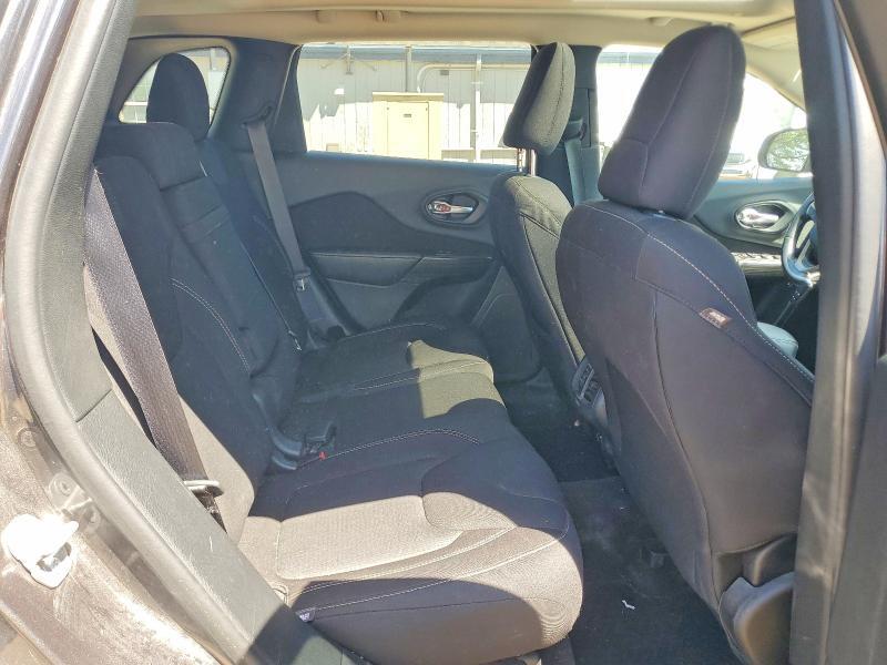 1C4PJMCSXGW235660 2016 JEEP CHEROKEE photo no. 11