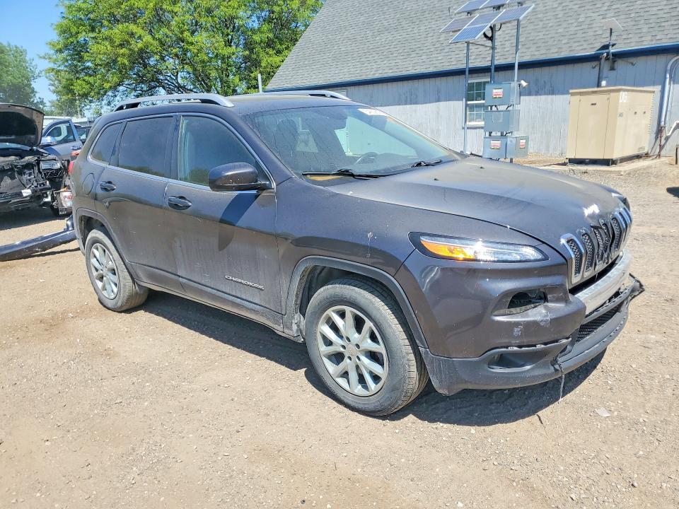 1C4PJMCSXGW235660 2016 JEEP CHEROKEE photo no. 4