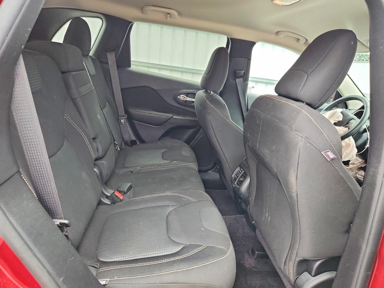 2016 JEEP CHEROKEE LATITUDE — Фото 11 из 13