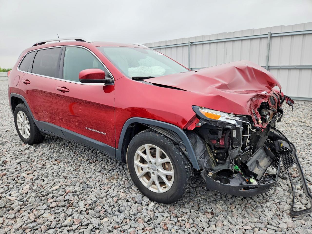 2016 JEEP CHEROKEE LATITUDE — Фото 4 из 13