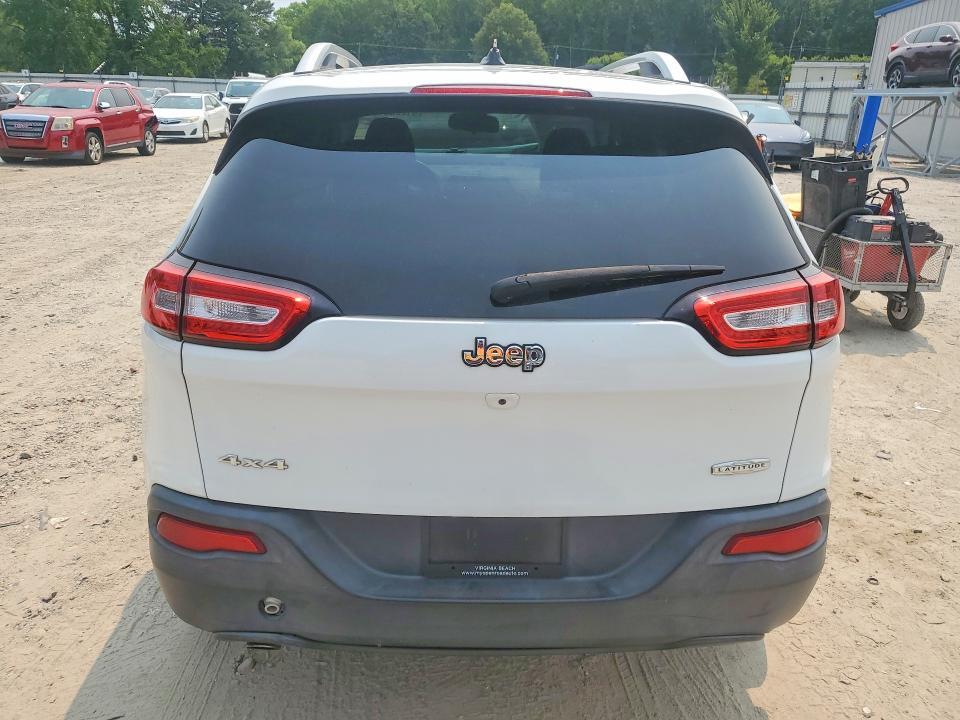 2016 JEEP CHEROKEE LATITUDE — Фото 6 из 12