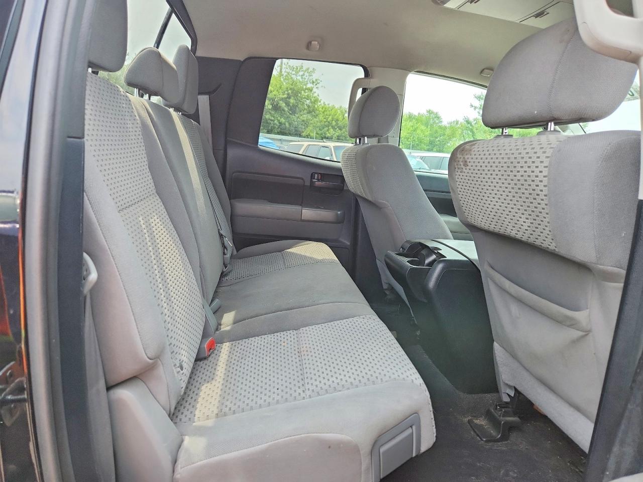2012 TOYOTA TUNDRA DOUBLE CAB SR5 — Фото 10 из 12