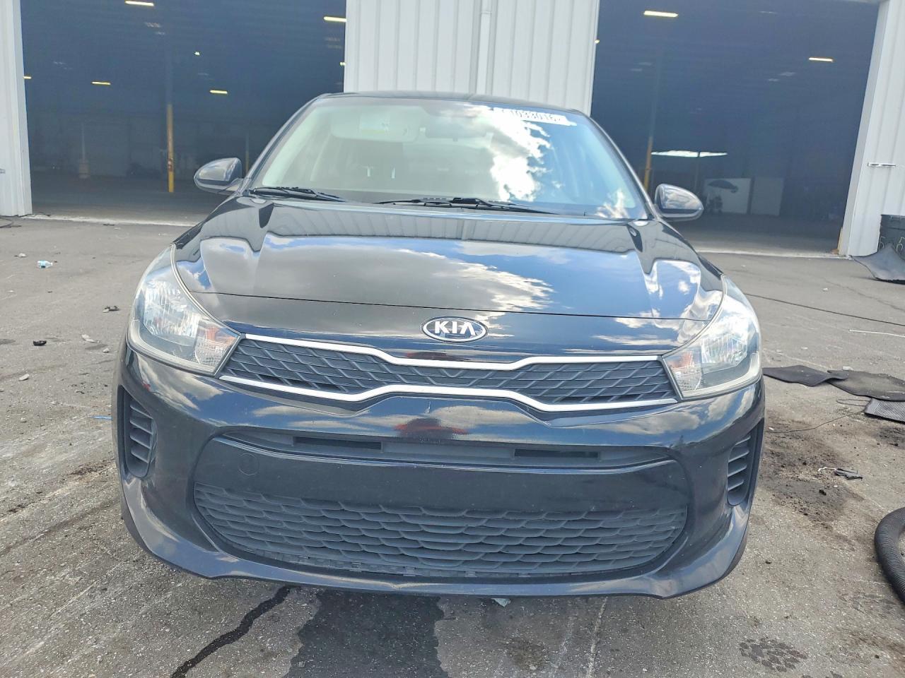 2020 KIA RIO S — Фото 5 из 12