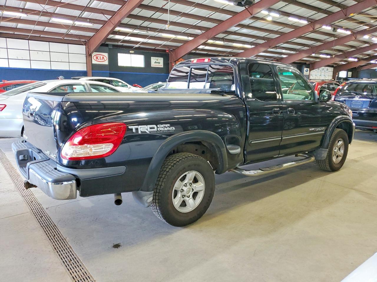 2006 TOYOTA TUNDRA ACCESS CAB LIMITED — Фото 3 из 12