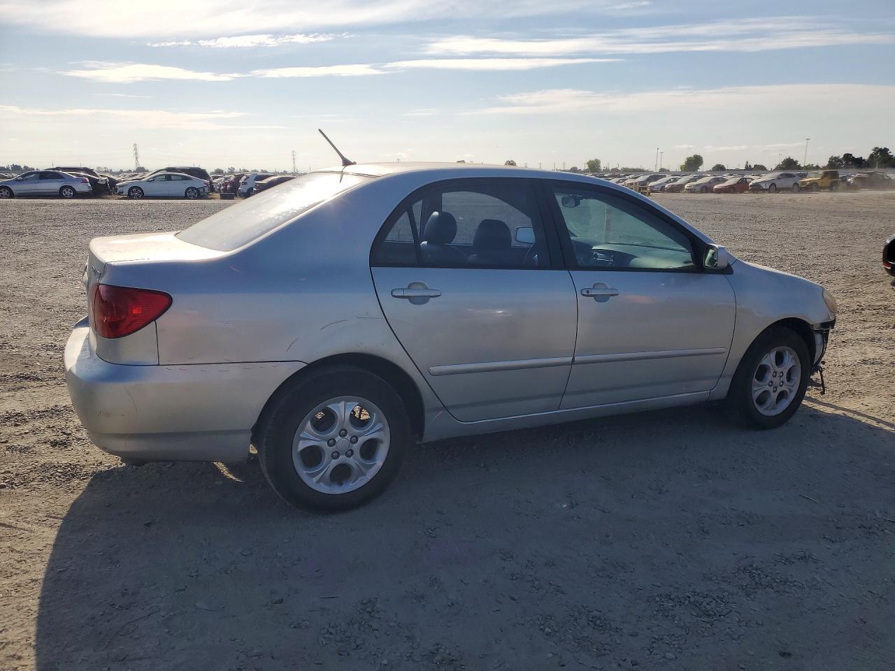 2003 TOYOTA COROLLA LE — Фото 3 из 13