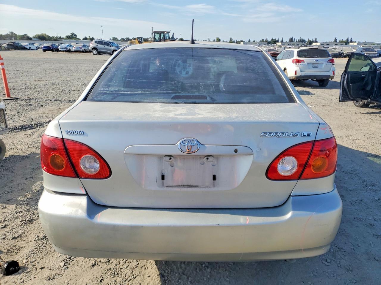 2003 TOYOTA COROLLA LE — Фото 6 из 13