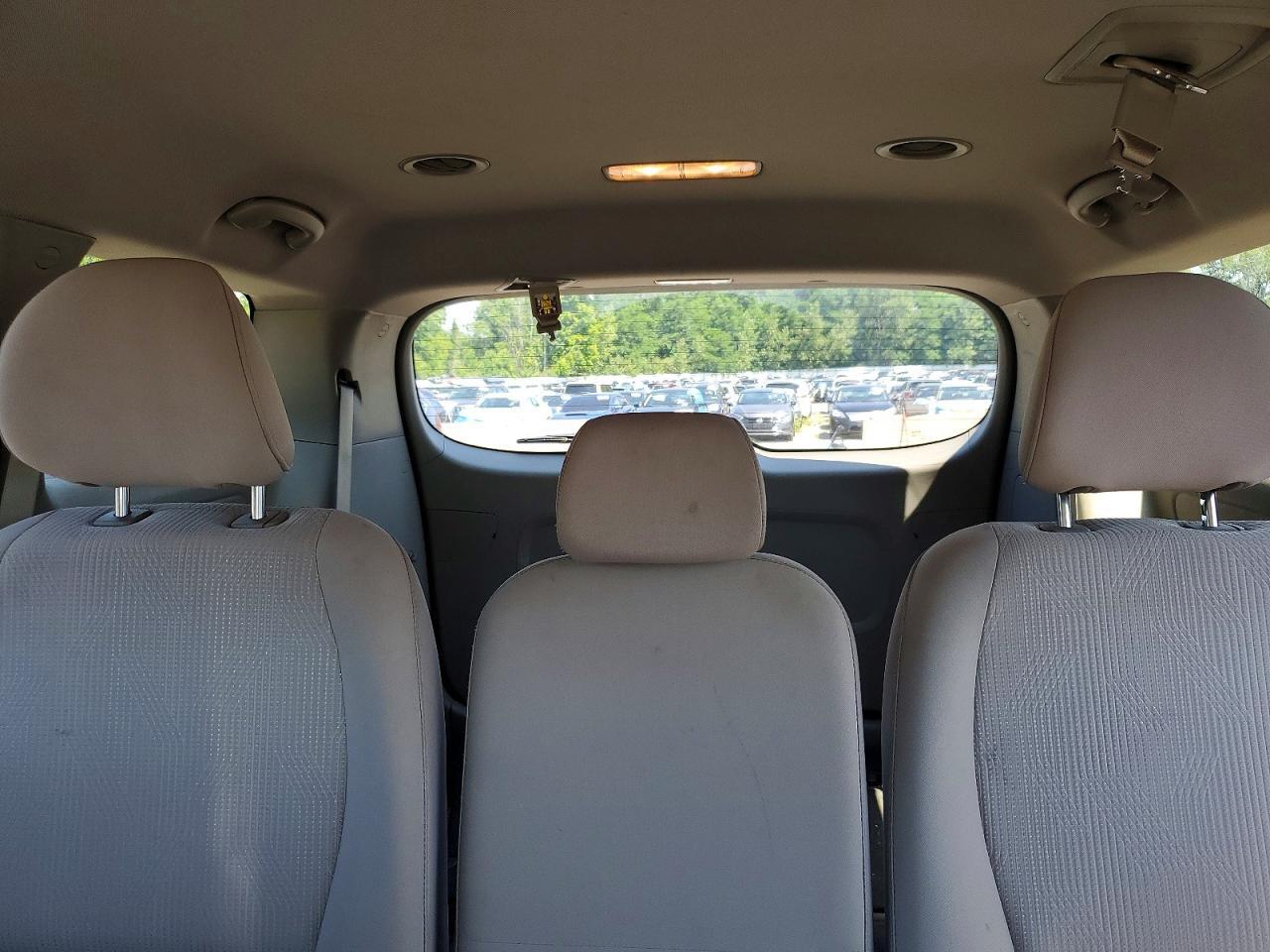 2020 KIA SEDONA LX — Фото 10 из 13