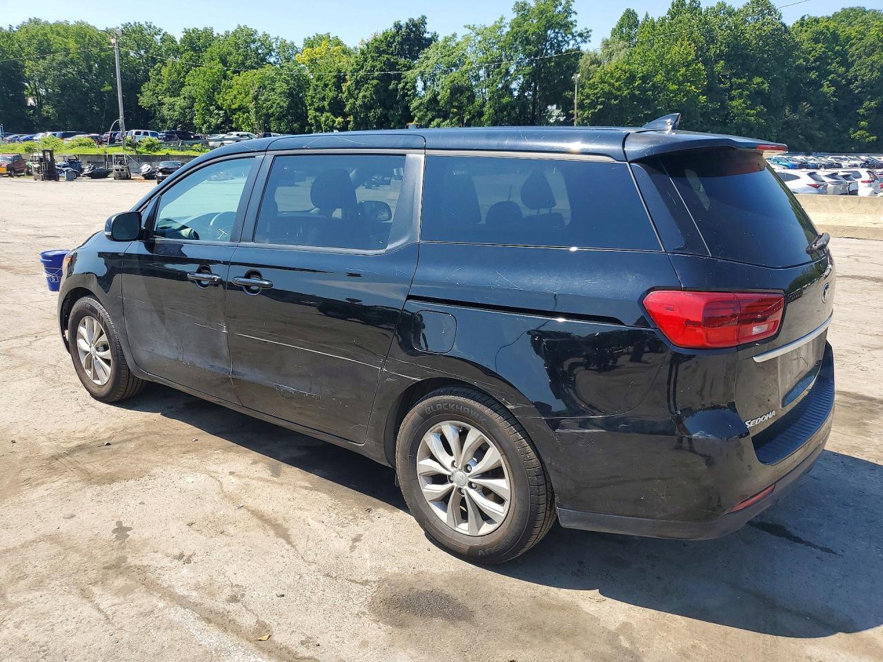 2020 KIA SEDONA LX — Фото 2 из 13