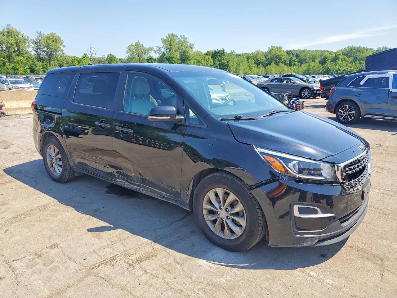 2020 KIA SEDONA LX — Фото 4 из 13