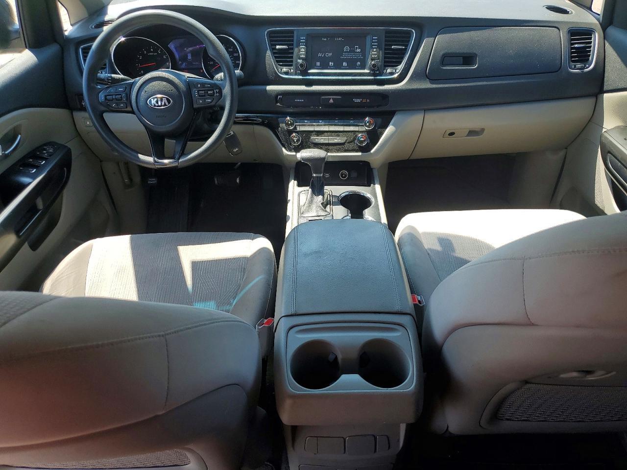 2020 KIA SEDONA LX — Фото 8 из 13
