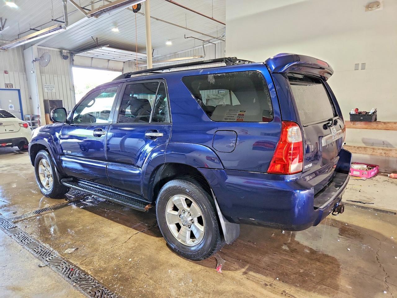 2006 TOYOTA 4RUNNER SR5 — Фото 2 из 13
