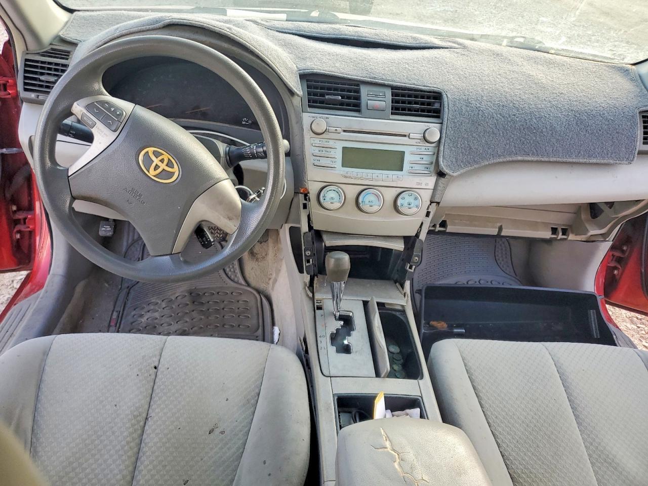 2009 TOYOTA CAMRY LE — Фото 8 из 12