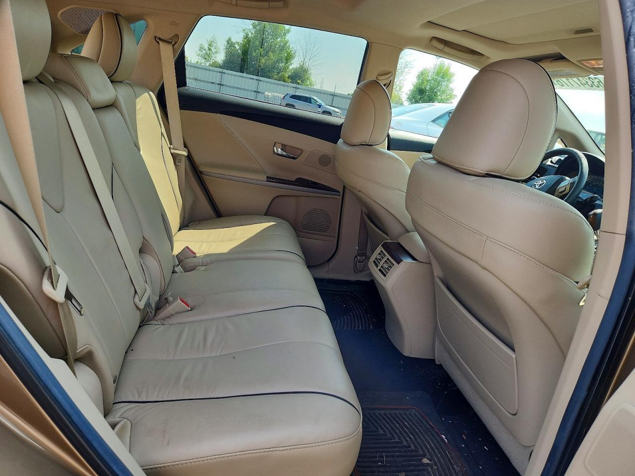 2012 TOYOTA VENZA XLE — Фото 11 из 13