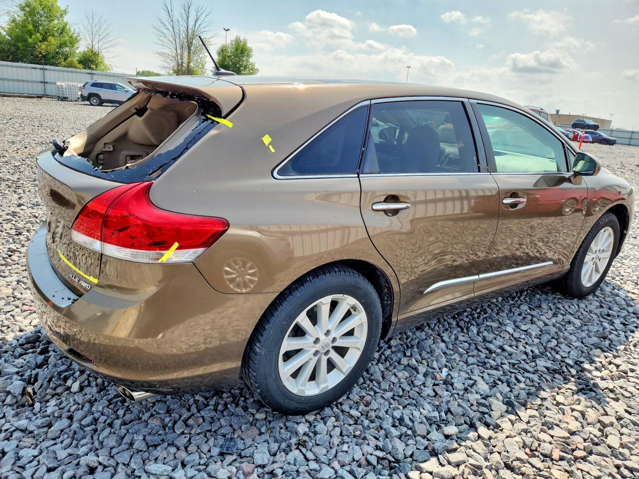 2012 TOYOTA VENZA XLE — Фото 3 из 13