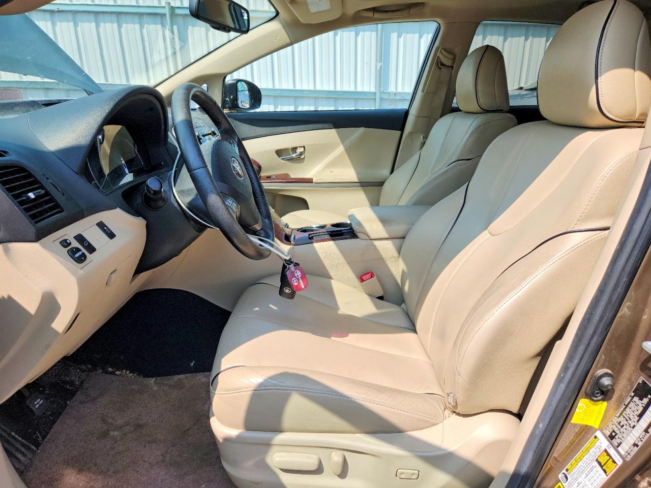2012 TOYOTA VENZA XLE — Фото 7 из 13