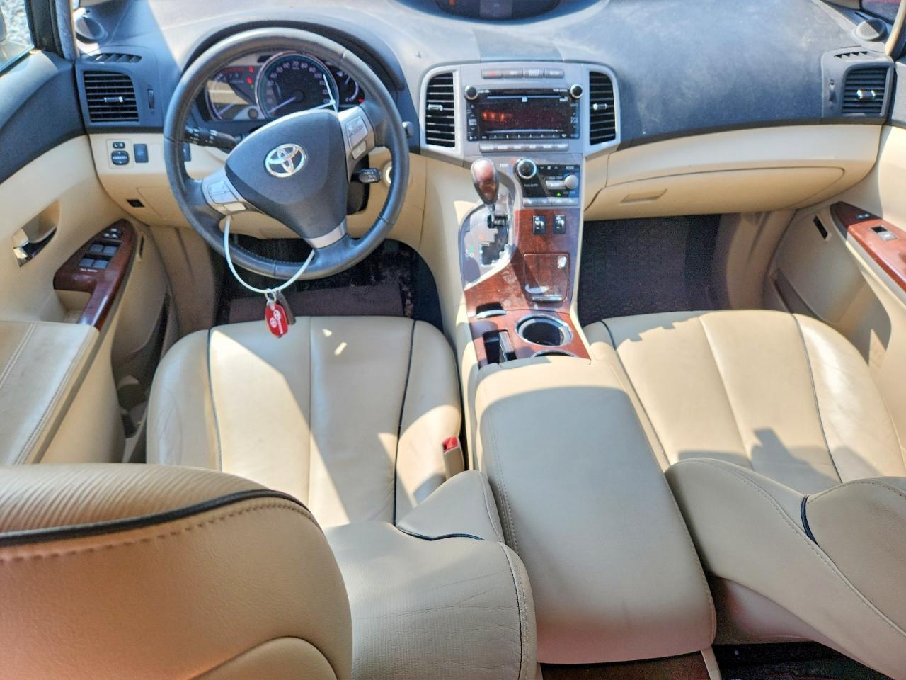 2012 TOYOTA VENZA XLE — Фото 8 из 13