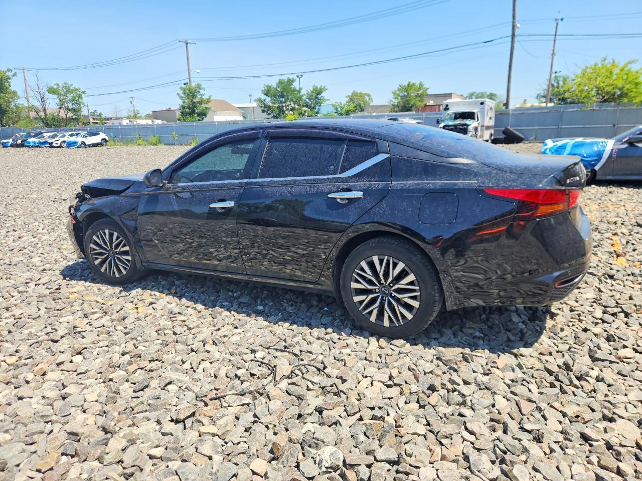 2024 NISSAN ALTIMA SV — Фото 2 из 13