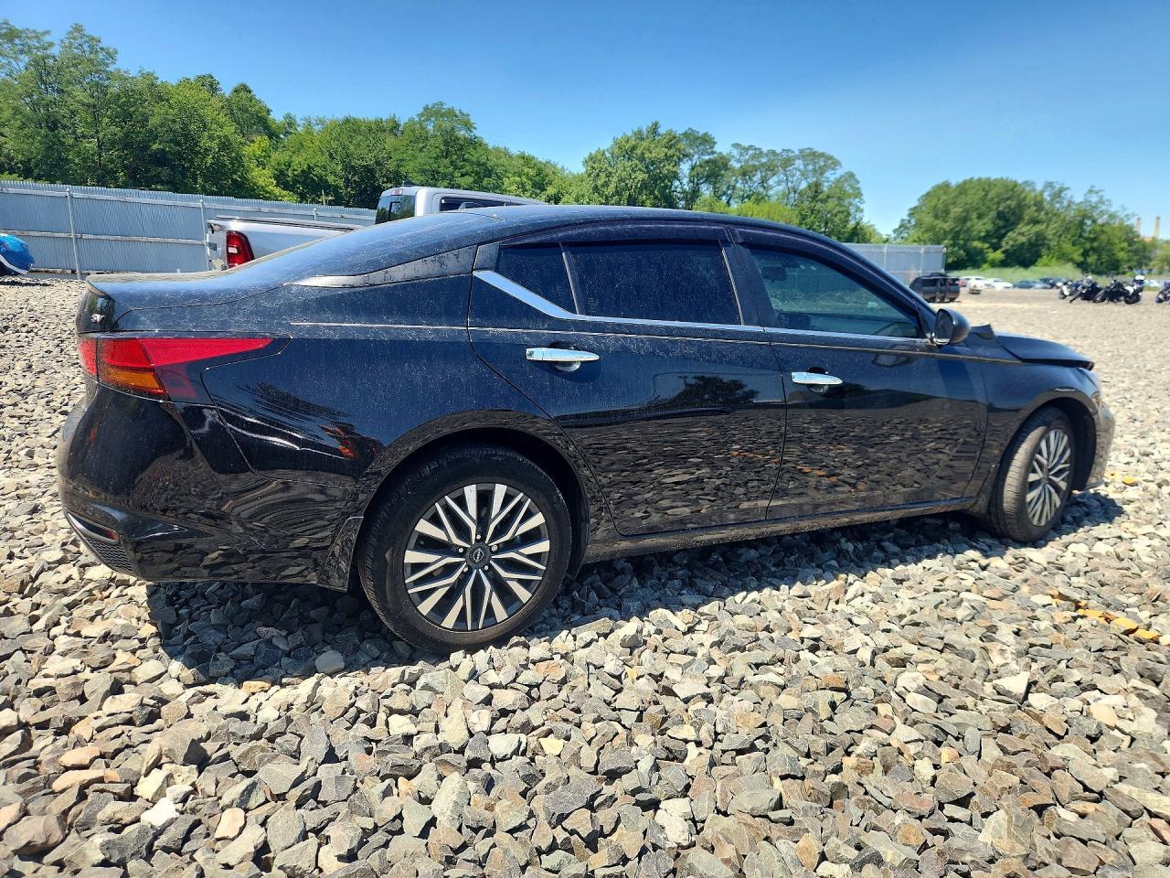 2024 NISSAN ALTIMA SV — Фото 3 из 13