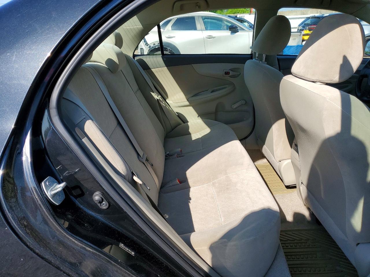 2009 TOYOTA COROLLA BASE — Фото 10 из 12