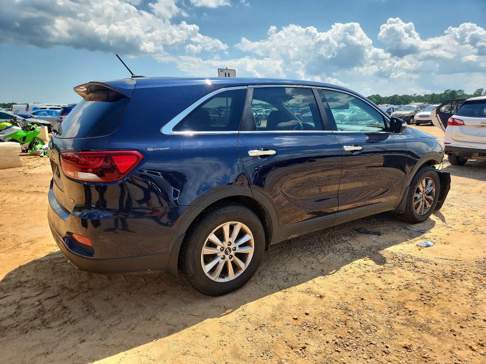 2020 KIA SORENTO LX — Фото 3 из 12