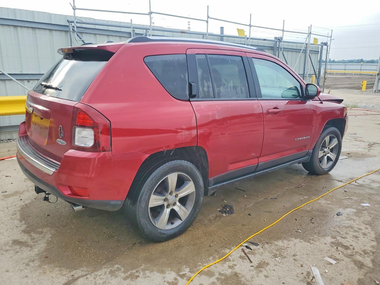 2016 JEEP COMPASS LATITUDE — Фото 3 из 13