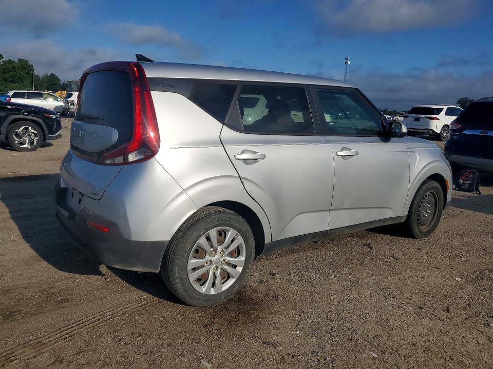 2020 KIA SOUL LX — Фото 3 из 13