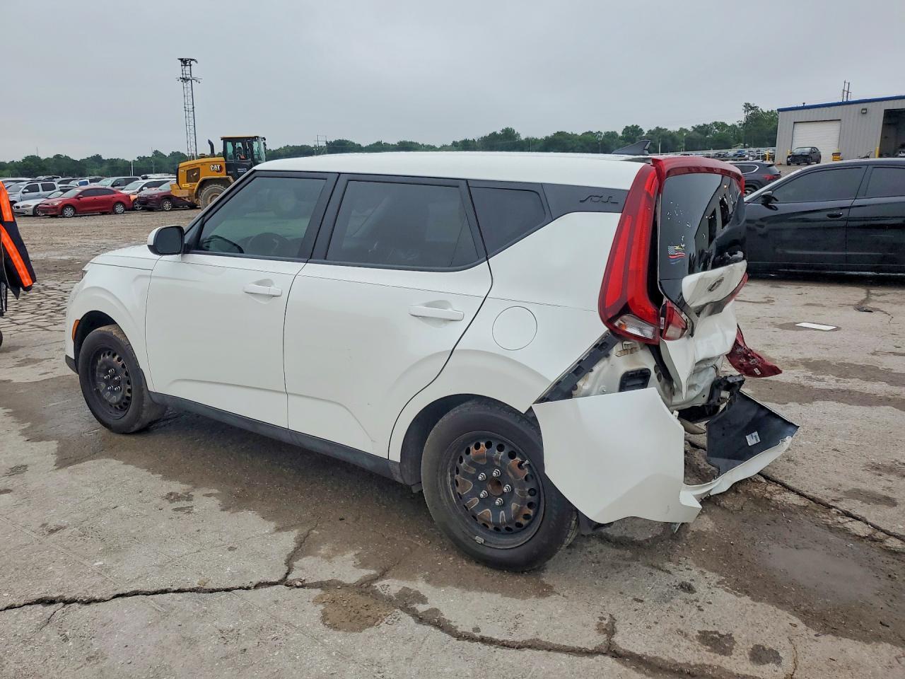 2020 KIA SOUL LX — Фото 2 из 12