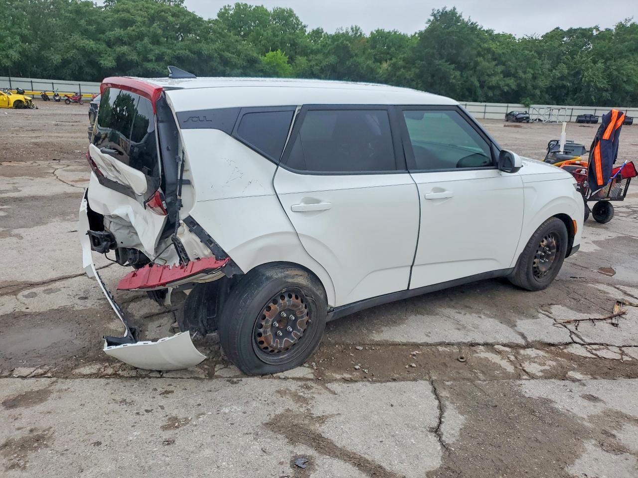 2020 KIA SOUL LX — Фото 3 из 12