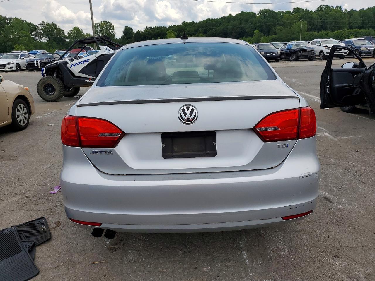 2012 VOLKSWAGEN JETTA TDI — Фото 6 из 12