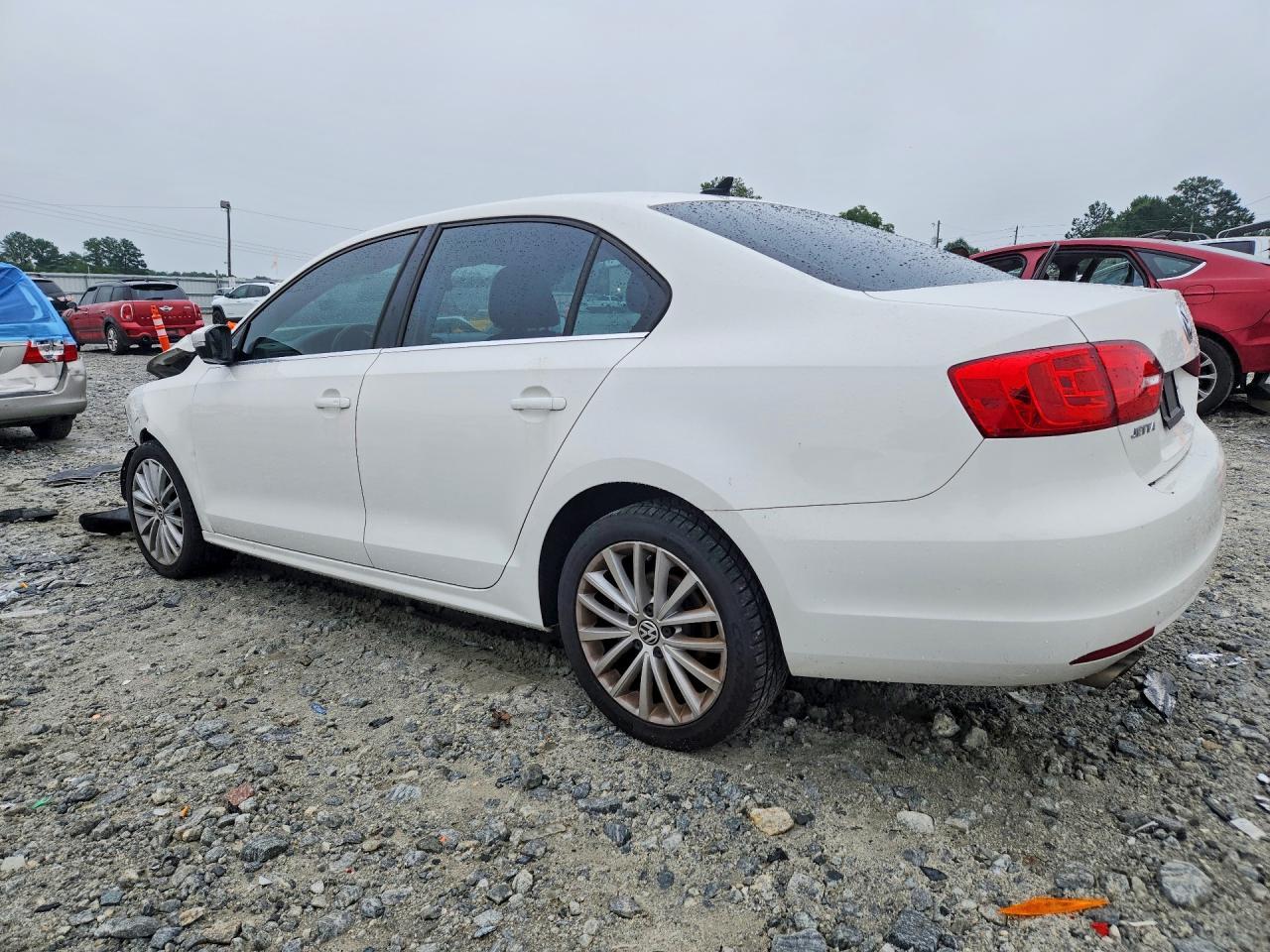 2012 VOLKSWAGEN JETTA SEL — Фото 2 из 13